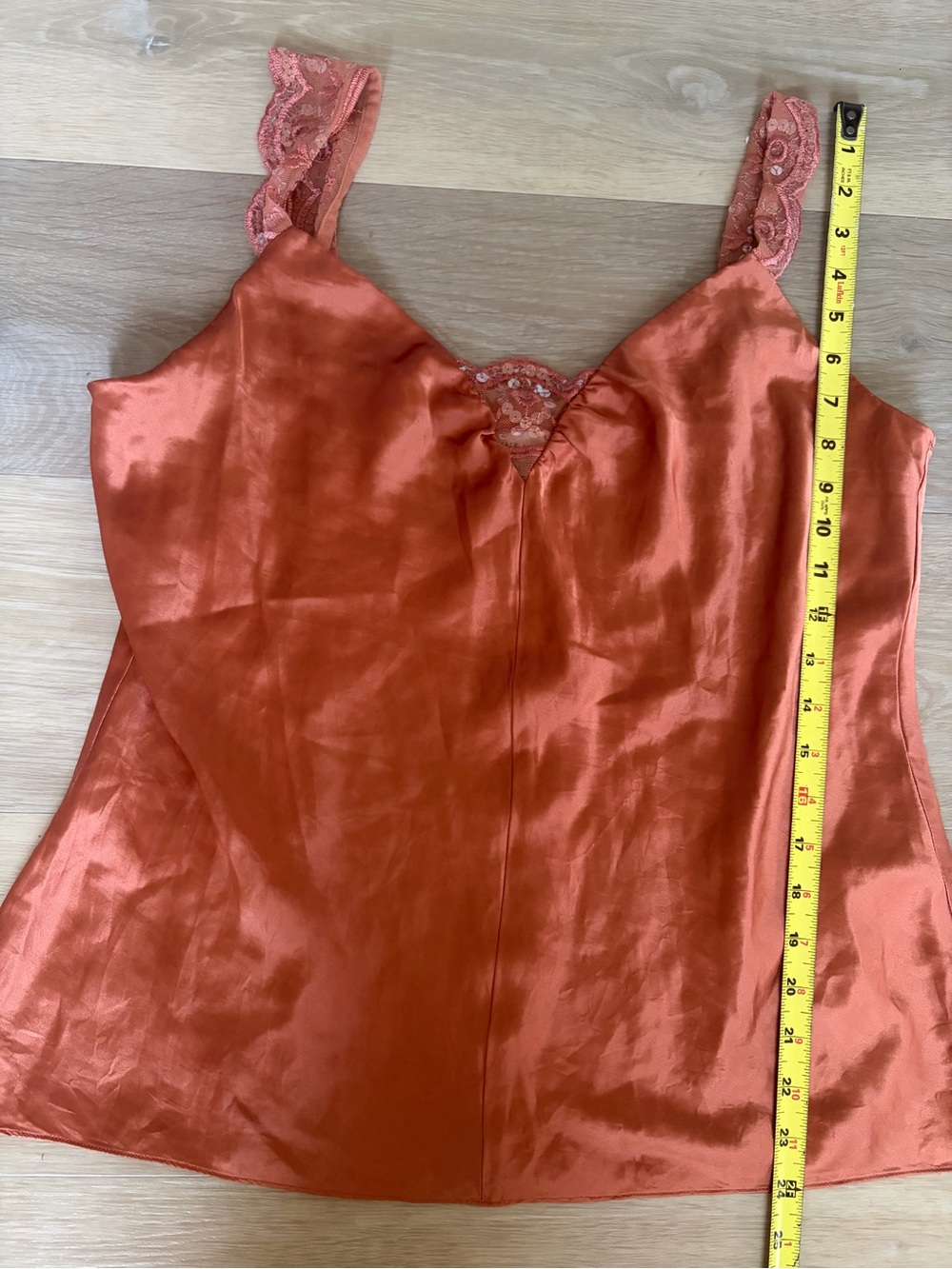 Nine West Vintage Y2K 100% Silk Lace Sequin Camisole Size 14 - Picture 5 of 6
